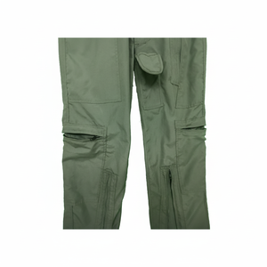 ชุดคลุมทำงานอุตสาหกรรมแบบใหม่ ปรับแต่งได้ ระบายอากาศดี จัดจำหน่ายจากโรงงาน ชุดทำงานอุตสาหกรรมขายดี - Product Image 1