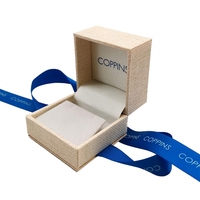 Boîte à bijoux personnalisée Everwin en forme de livre, non ternissable, pour bracelets et colliers, présentoir à bijoux pour marques