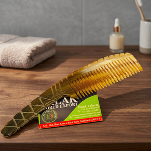Peine de cuerno de buey auténtico de marca privada, vintage, con mango largo, de alta calidad, con dientes de cuerno de buey, de madera de sándalo, impermeable, hecho a mano. - Product Image 1