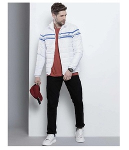 Chaqueta de Invierno para Hombre con Exterior Resistente al Viento e Interior Aislado Suave para Aventuras al Aire Libre y Moda Casual de Invierno - Product Image 1