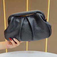 Sac plissé métallique effet nuage pour femme, pochette en cuir PU argenté avec chaîne dorée, sac à bandoulière pliable pour soirée