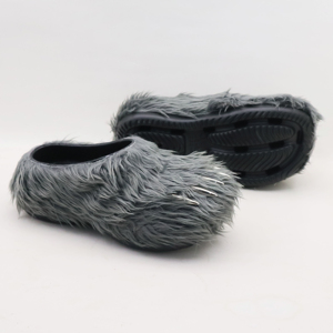 Mules et claquettes de créateur personnalisées en peluche, avec logo, en fausse fourrure, à bout griffe métallique motif patte d'ours, toutes saisons, semelle intermédiaire Libi EVA - Product Image 4