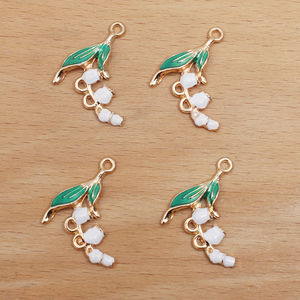 Belle mode personnalisé bricolage plaqué or émail muguet <span class=keywords><strong>fleur</strong></span> pendentif breloque alliage blanc orchidée <span class=keywords><strong>fleur</strong></span> breloques - Product Image 2