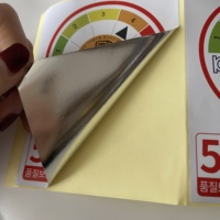 Étiquettes autocollantes imperméables pour pneus Étiquettes de vulcanisation de luxe en papier PVC vulcanisées à haute température personnalisées Rouleau rond d'étanchéité Étiquette de vulcanisation de luxe