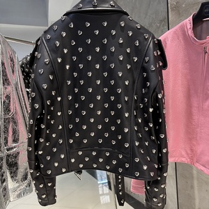 Veste en cuir tendance automne 2025 pour femmes, veste noire streetwear, veste en cuir véritable avec rivets - Product Image 2