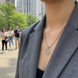 Collana in Acciaio Inossidabile con Ciondolo a Forma di Palla per Votazione - Product Image 3