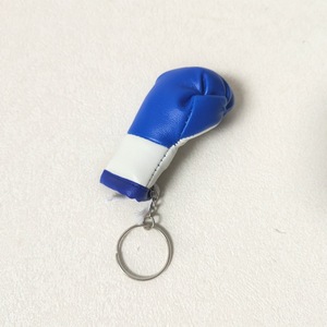 Porte-clés en cuir PU en forme <span class=keywords><strong>de</strong></span> mini-gants <span class=keywords><strong>de</strong></span> <span class=keywords><strong>boxe</strong></span>, cadeaux pour fans <span class=keywords><strong>de</strong></span> <span class=keywords><strong>boxe</strong></span>, porte-clés sport 3D, accessoires <span class=keywords><strong>de</strong></span> luxe pour sac et voiture - Product Image 5