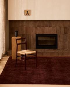 Tapis en laine tufté à la main rouge bordeaux personnalisé, peluche douce, poils coupés 15 mm, tapis moderne fait main, tapis de sol durable, couleur unie - Product Image 6