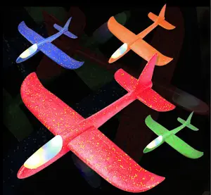玩具模型泡沫飞机投掷滑翔机惯性飞机飞机玩具手投掷控制飞机玩具闪光