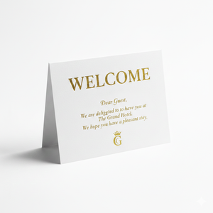 Tarjeta de Bienvenida para Hotel con Mensaje en Lámina Dorada para Exhibición en Mesa de Habitación, Origen EE. UU., Marca OEM - Product Image 2