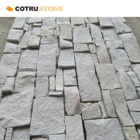 Panneaux naturels de pierre de calcaire de mur de roche d'ardoise blanche beige jaune naturelle extérieure avec du ciment