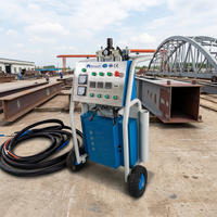 Machine de pulvérisation de polyurée à portée de ligne de 120 m, résistante aux produits chimiques, pour revêtement de cuve de trempage à l'acide et de mur de bassin, en stock aux États-Unis, prête à être expédiée