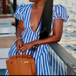 ชุดเดรสแม็กซี่ลายทางสำหรับผู้หญิง คอวีลึก แขนพอง เอวสูง ทรงเอไลน์ กระโปรงยาวทรงบาน สำหรับวันหยุด ชุดลำลอง แฟชั่น - Product Image 3