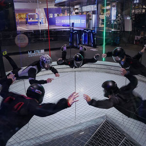 Manèges de parc d'attractions personnalisés, <span class=keywords><strong>équipement</strong></span> de parachutisme en salle, tunnel à vent, <span class=keywords><strong>prix</strong></span> d'usine - Product Image 1