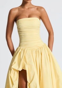 <span class=keywords><strong>Abito</strong></span> elegante da <span class=keywords><strong>donna</strong></span> alla moda Sexy senza maniche tinta unita pieghe Silm Modulare senza spalline <span class=keywords><strong>Midi</strong></span> 2025 nuovo vestito primavera estate 3338 - Product Image 2