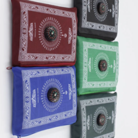Tapis de prière musulman personnalisable AI-MICH en polyester, portable, tressé, avec pochette de boussole imprimée, pour voyage, maison, promotionnel, nouveauté