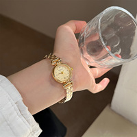 Jam Tangan Fashion Dial Bulat Kecil Berlapis Emas 14K Gelang Aksesori Berlian Imitasi Gerakan Jam Tangan Quartz untuk Wanita
