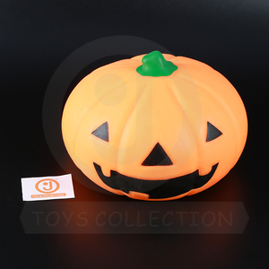 Juguetes Antiestrés de Calabaza de Halloween de Tamaño Jumbo, Material TPR, Rebote Lento, Bola de Harina para Apretar - Product Image 3