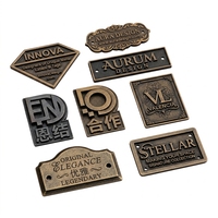 Autocollant en aluminium personnalisé de qualité supérieure, étiquette en métal gaufré pour la décoration du logo de la marque de flacon de parfum ou de cosmétique