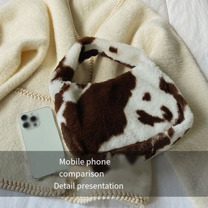 冬用ショルダーアンダーアーム収納バッグ牛柄女性用大容量フラーぬいぐるみソフト暖かい毛皮トート財布 - Product Image 3