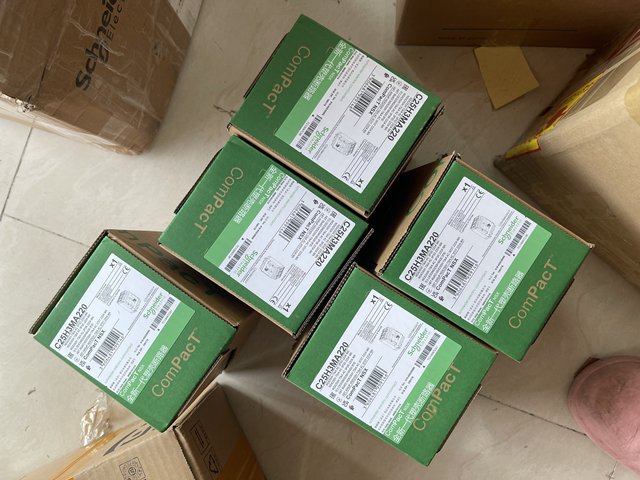 100% New and Original Molded Case Circuit Breaker C25H3MA220