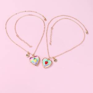 DIY Fashion Photo Box Pineapple Strawberry Necklace Girl Can Put Photos Ensemble de colliers personnalisés - Product Image 4