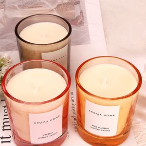 Bougie parfumée Aroma Home en cire de soja dans un bocal en verre, style minimaliste, parfum floral, décoration d'intérieur, durée de combustion de 40 à 60 heures - Product Image 1