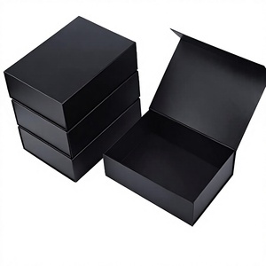 Caja de Regalo Magnética Rígida Negra de Cartón Ecológico de Diseño con Cierre Magnético y Forro de Esponja para Velas y Carteras - Product Image 2
