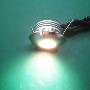 Plafonnier LED moderne étanche <span class=keywords><strong>IP67</strong></span> pour <span class=keywords><strong>salle</strong></span> <span class=keywords><strong>de</strong></span> <span class=keywords><strong>bain</strong></span> - Product Image 4