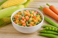 Cubes de légumes mixtes IQF calibrés en gros - Mélange de maïs, carotte et pois pour la restauration, la vente au détail et les plats préparés