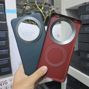 Nuove produzioni in fibra di carbonio custodia per telefono compatta per <span class=keywords><strong>huawei</strong></span> <span class=keywords><strong>Mate</strong></span> 70pro /<span class=keywords><strong>pro</strong></span> + fotocamera grande foro cratere Aramid fibra cassa del telefono - Product Image 4