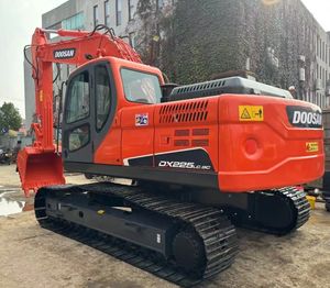 Prix bas 95% nouvelle pelle sur chenilles Doosan DX225LC 22 tonnes d'occasion DX225LC-9C en bon état à vendre pas cher - Product Image 3
