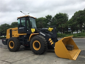 รถตักล้อยางขนาดเล็ก 4 ตัน 2.4 ลูกบาศก์เมตร LW400FN - Product Image 6