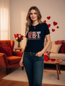 T-shirt da donna Rbt Registered Behavior Technician, girocollo nero, manica corta, stampa a cuore, San Valentino, alla moda, casual - Product Image 2