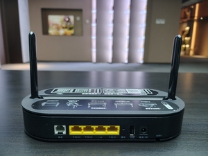 Sử dụng hs8145v6 băng tần kép HS 8145v6 2.4G 5g 3ge + 1 Chậu + 1itv + 1USB + Wifi ONT 2 ăng ten Modem thiết bị sợi quang GPON epon ONT onu - Product Image 2