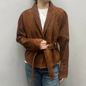 جاكيت عصري عالي الجودة من الجلد الطبيعي للنساء بحزام من جلد الغزال - Product Image 2