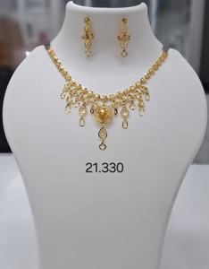 Parure de collier plaqué or avec breloque florale et éléments suspendus, et boucles d'oreilles assorties pour femme, bijoux traditionnels - Product Image 3