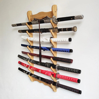 Support mural pour épées en bois brun WJU02, support d'exposition solide pour épées et couteaux, porte-armes médiéval durable