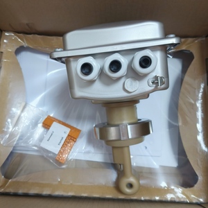 อุปกรณ์วัดค่าการนำไฟฟ้าแบบพกพา E+H German Original Equipment รุ่น Smartec CLD132 - Product Image 4