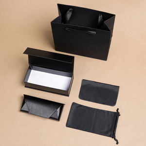 יצרן מארזי משקפי שמש ייחודיים לשנת 2026, מארז משקפיים שחור עם לוגו בהתאמה אישית, סט אריזות משקפי שמש יוקרתיות - Product Image 2