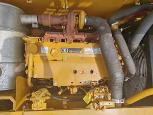 Excavatrice d'occasion de haute qualité 323D2L, 23 tonnes, modèle 2023, avec roulement PLC, godet de 1,3 m³, certifiée EPA CE, en bon état - Product Image 6