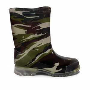 Calzado deportivo para niños AP, con parte superior de PVC, combina una construcción robusta con un diseño elegante, perfecto para niños activos. - Product Image 3