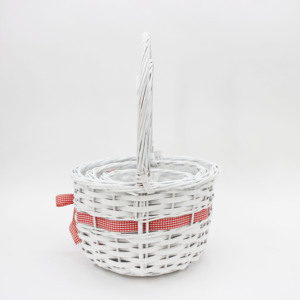 Cesta de flores ecológica de sauce hecha a mano con decoración de lazo a cuadros rojos - Product Image 5