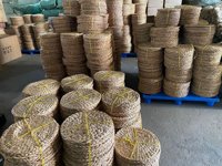 Großhandel Minimalistische Umweltfreundliche Natürliche Wasserhyazinthe Rattan Runde Stroh Gewebte Tischsets Platzteller