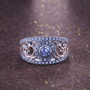 Anello vintage con pietra rotonda cava per donna, design con intarsi scintillanti, eleganti gioielli da festa - Product Image 6
