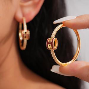 Pendientes de Aro Geométricos Chapados en Oro de 18K para Mujer, Regalo para Fiesta - Product Image 1