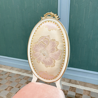 Chaise de salle à manger en tissu français palais européen luxe rose brodé en bois massif sculpté table et chaises