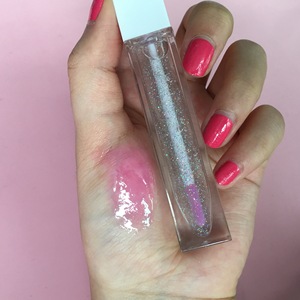 2025 Matte Pearl Wonka <span class=keywords><strong>Candy</strong></span> Lipstick Brillo de labios personalizado y tubo de lápiz labial Etiqueta privada Logotipo personalizado Lápiz labial líquido - Product Image 4