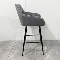 Tabourets de bar modernes et robustes avec coussin moelleux, durables, pour cuisine commerciale, en métal et tissu velours, avec accoudoirs, pour extérieur et bar à domicile