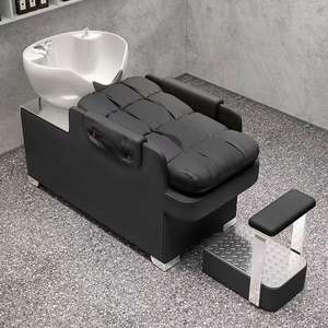 Chaise de salon de barbier au design moderne Chaise en métal avec shampoing pour le lavage des cheveux et bassin en céramique pour les salons de beauté et les chambres à coucher - Product Image 1